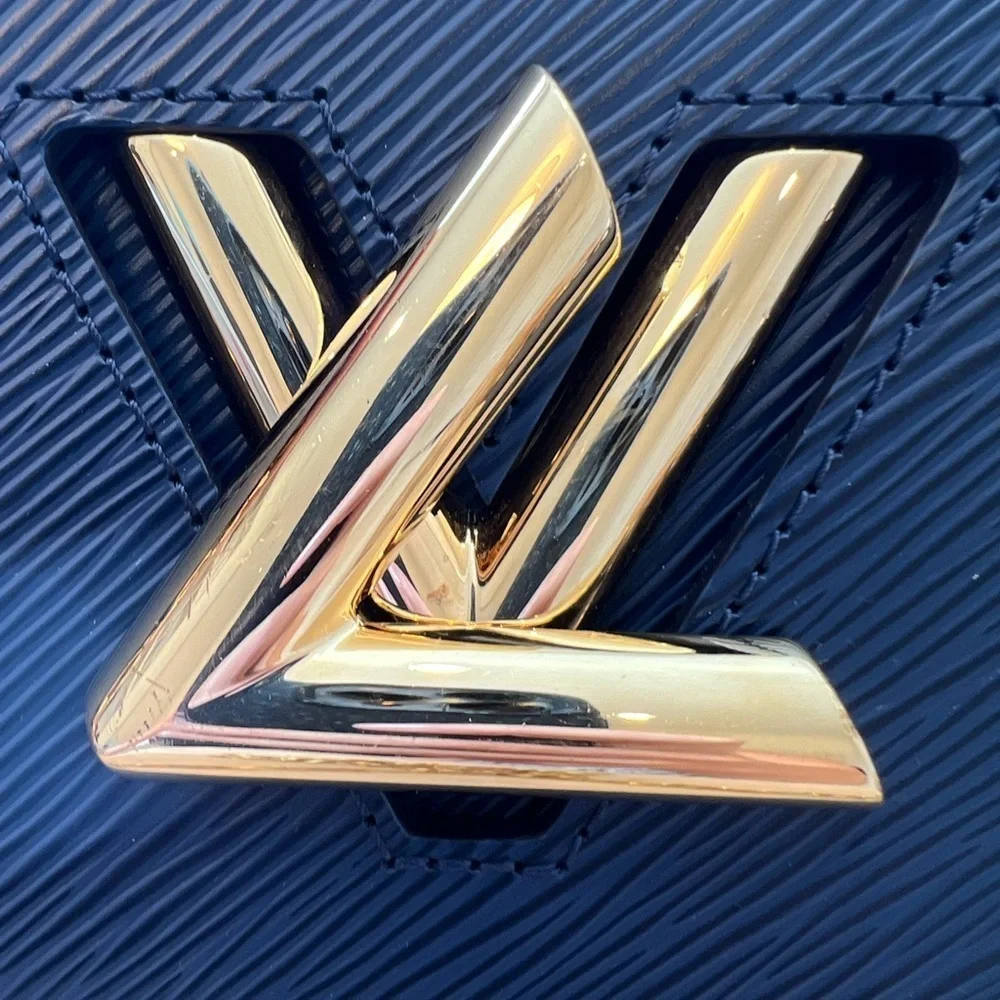 Louis Vuitton Epi Twist Shoulder Bag MM